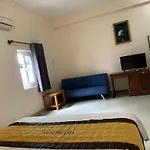 Ha Long Hotel