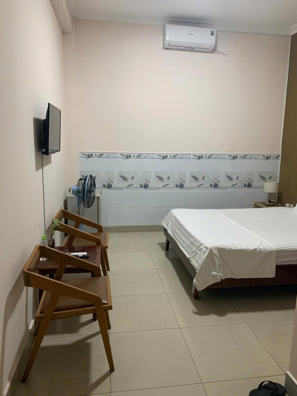 Bed & Breakfast Ha Long *
