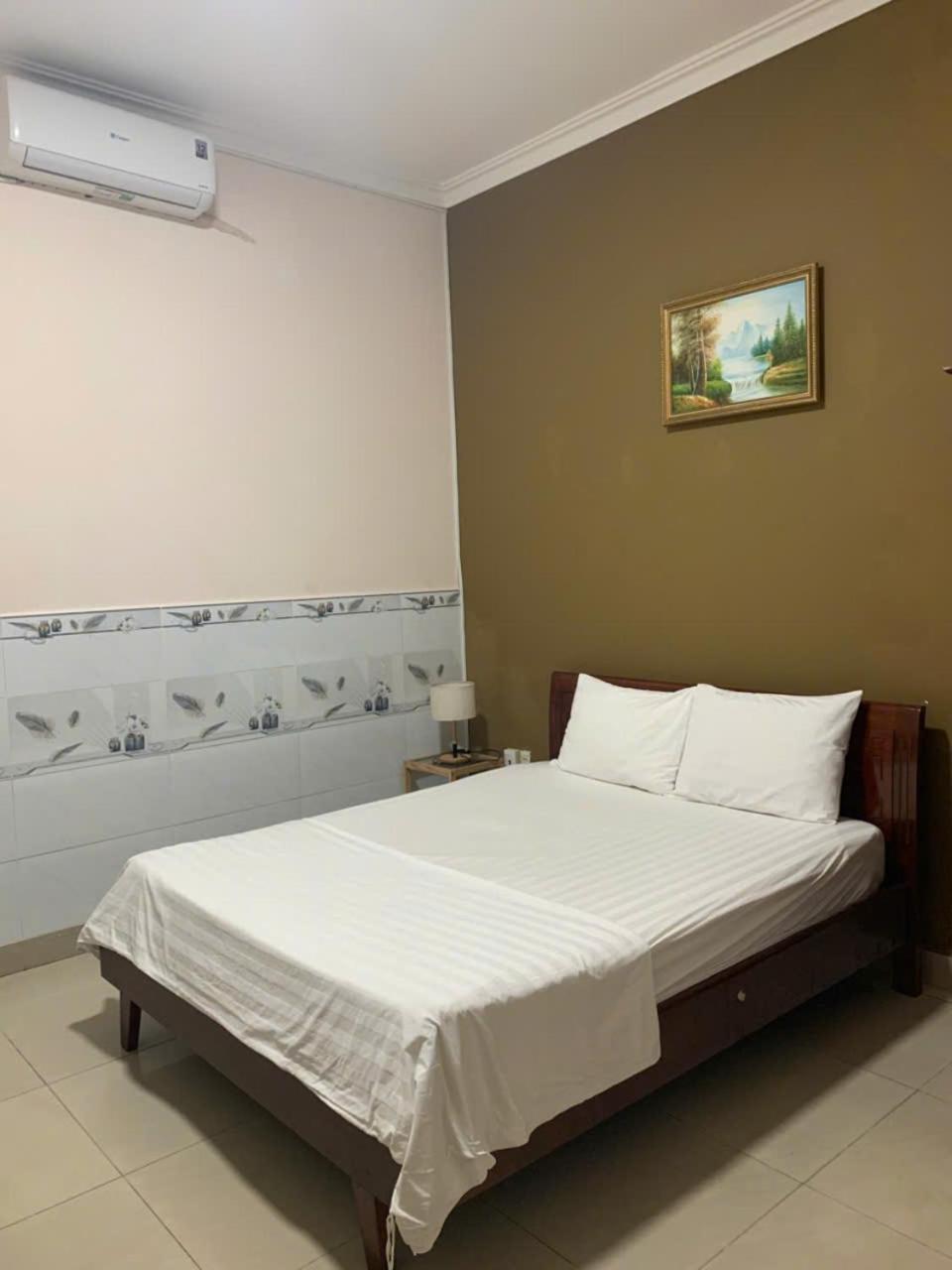 Bed & Breakfast Ha Long Ho Chi Minh City